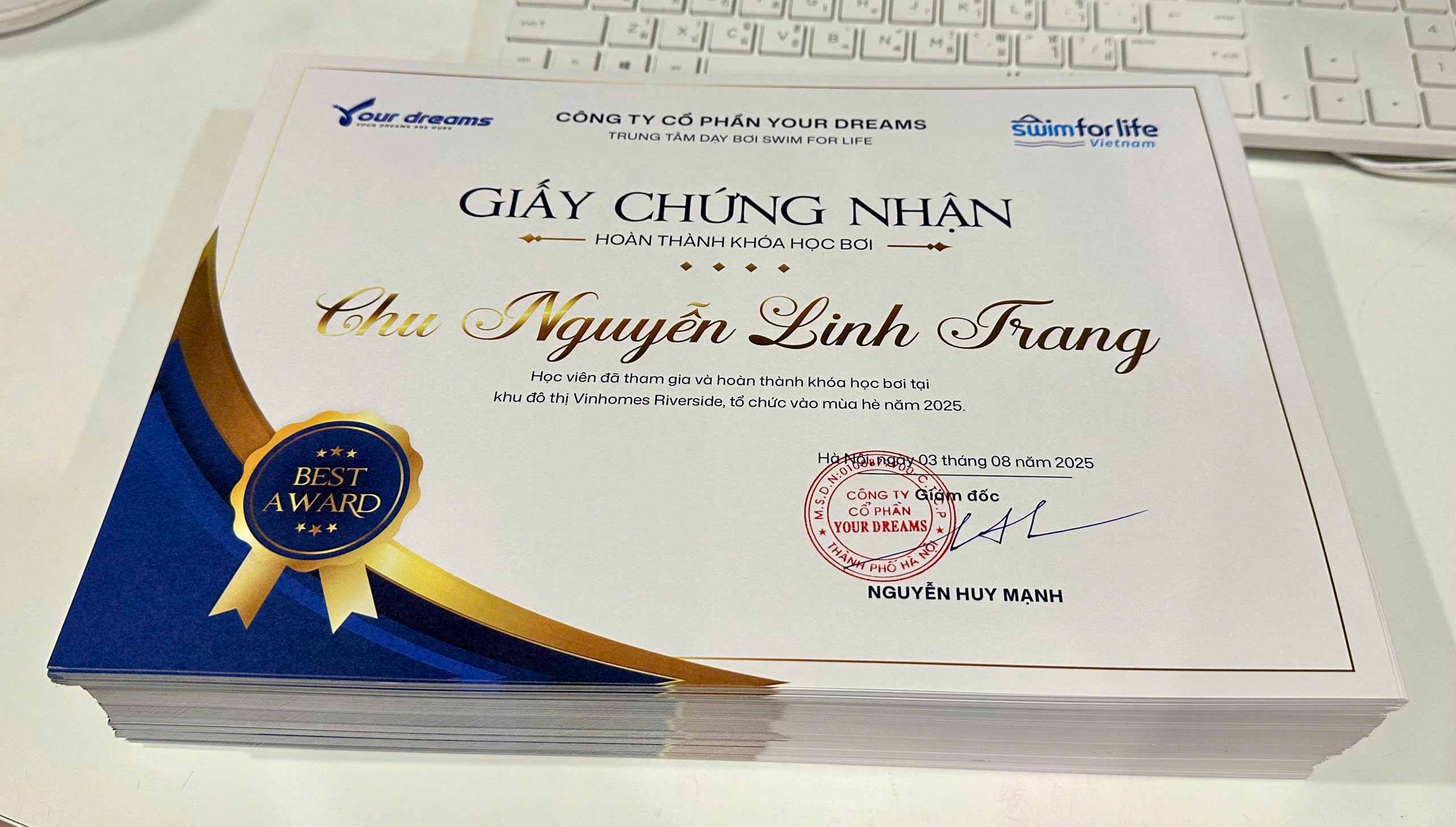 Mẫu Giấy chứng nhận hoàn thành khóa học bơi tại Swim For Life Việt Nam - Chứng nhận kỹ năng bơi đạt chuẩn